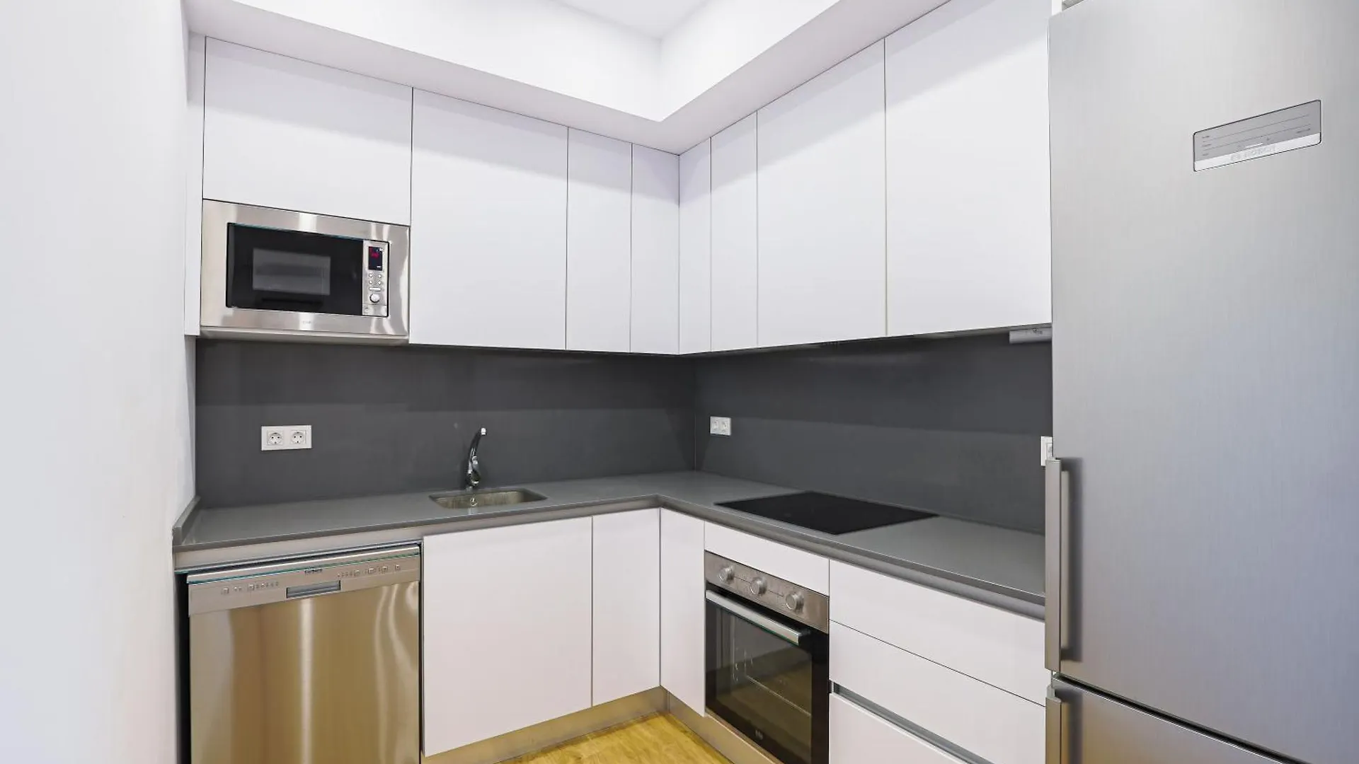 Alcam Marina Apartment Barcelona 0*,